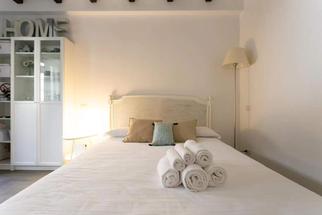 Milano Apartments Sant'Agostino 0*, Milan Italy
